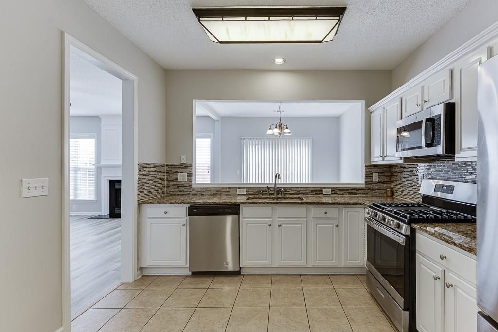 Building Photo - 2421 Elkhorn Ter