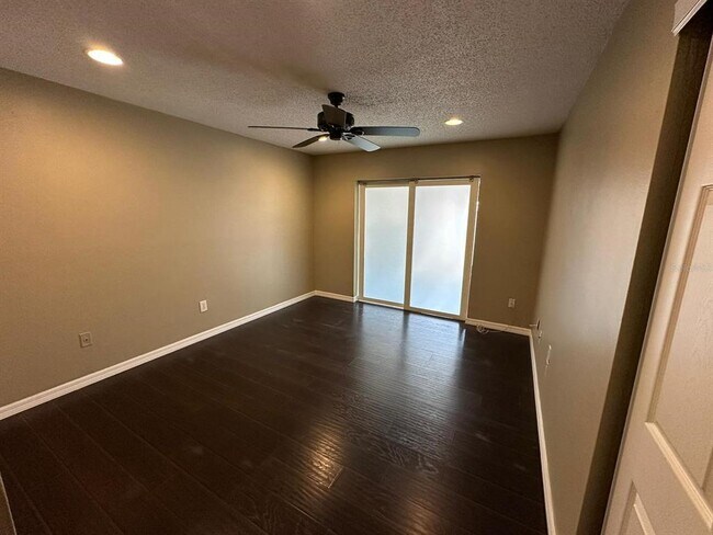 Building Photo - 1715 Oak Branch Ct