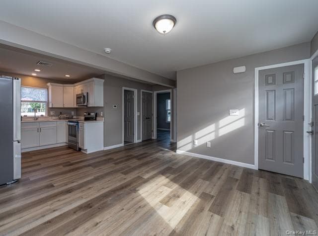 Building Photo - 905 Tower Ave