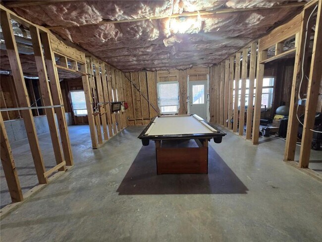 Building Photo - 3845 Dalwood Dr