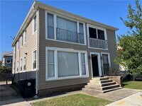 Building Photo - 4222 Vincennes Pl