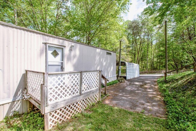 Building Photo - 7967 Caswell Rd