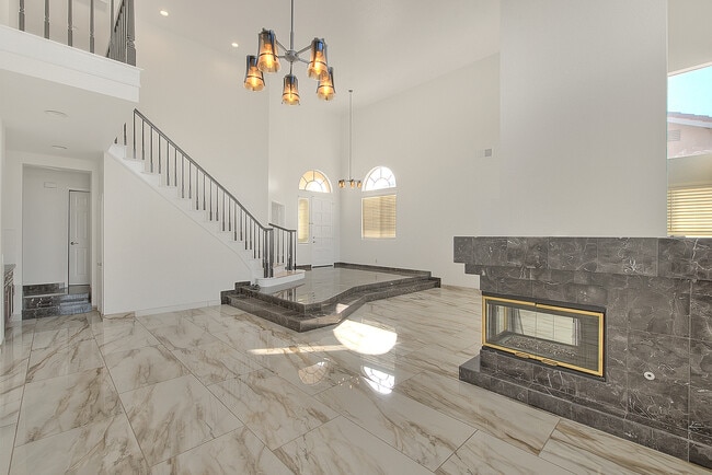 Building Photo - 3571 Rio Ranch Rd