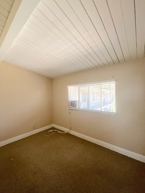 Building Photo - 850 S Rosemead Blvd