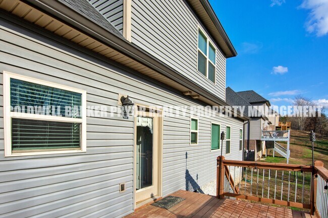 Building Photo - 9618 Shooting Star Cir