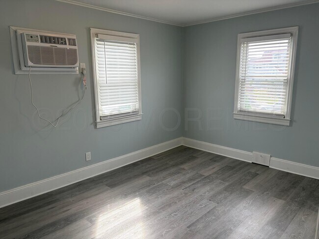 Building Photo - 202 Evergreen Ave