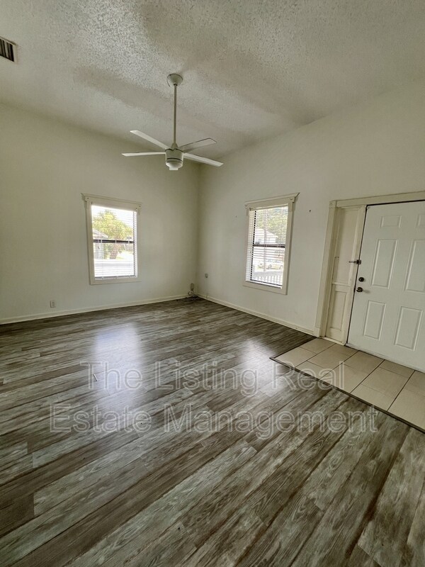 Building Photo - 2824 N 19th St