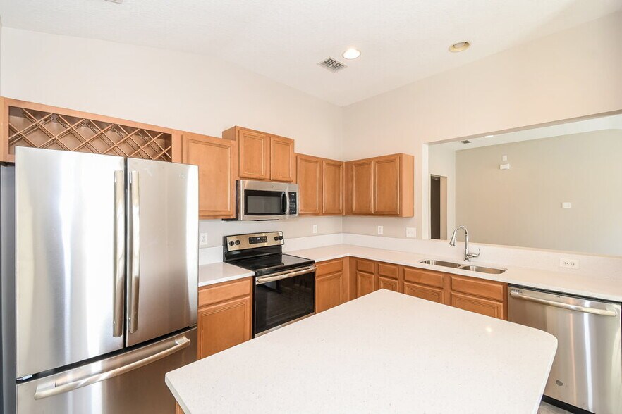 Building Photo - 11732 Silver Hill Dr