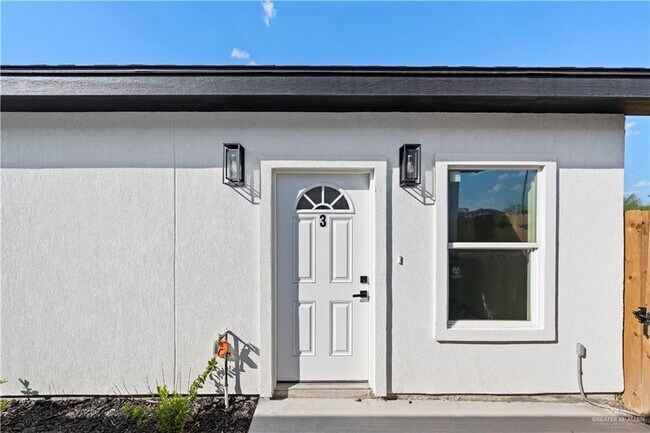 Building Photo - 10 Buccaneer Dr