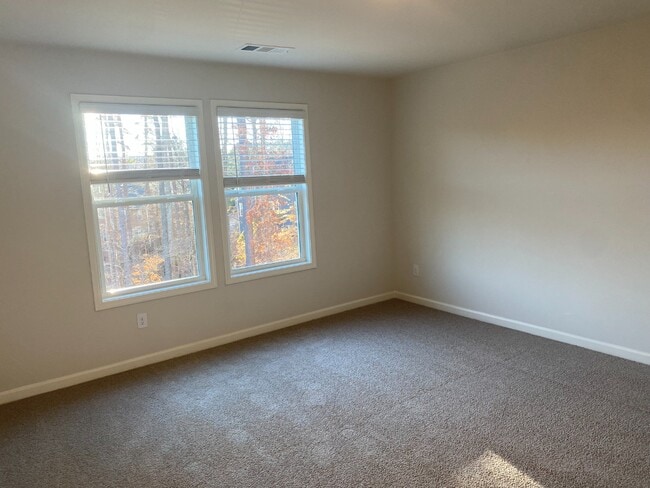 Building Photo - Modern 3-Story Townhome Near Woodstock High & Middle School