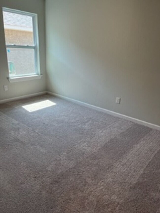 Building Photo - 1st Month Free!