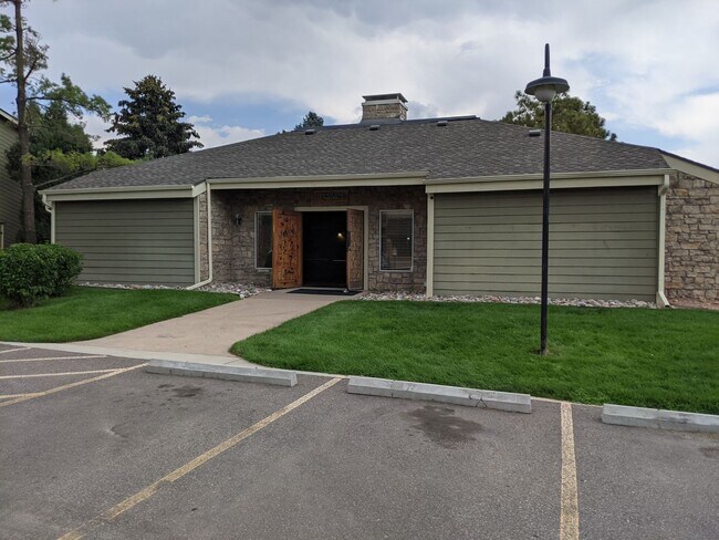 Building Photo - 4400 S Quebec St