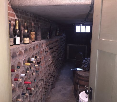 Building Photo - Beautiful 6 bedroom House in Clifton Gaslight available for Aug. 2026 schoolyear