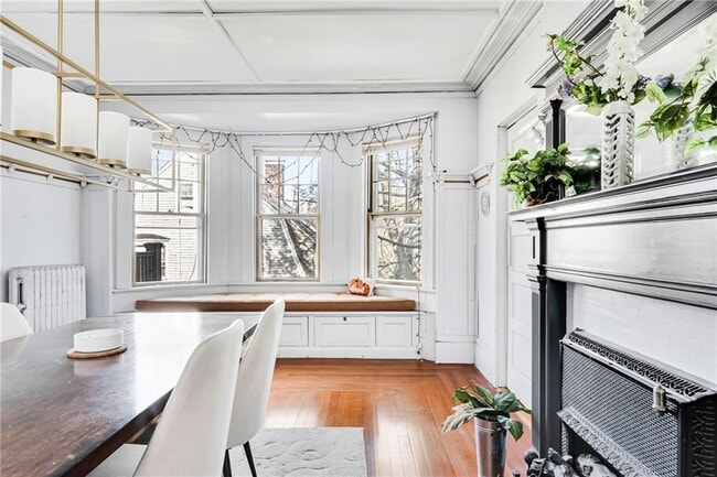 Building Photo - 21 Elton St