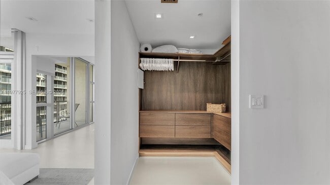 Building Photo - 3301 NE 1st Ave