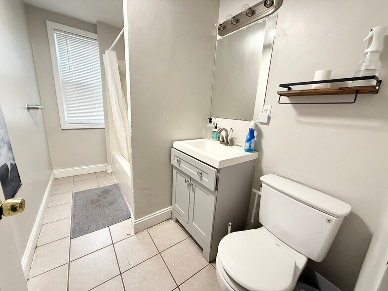 Primary Photo - 17 Cawfield St