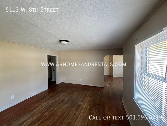 Building Photo - 5113 W 8th St