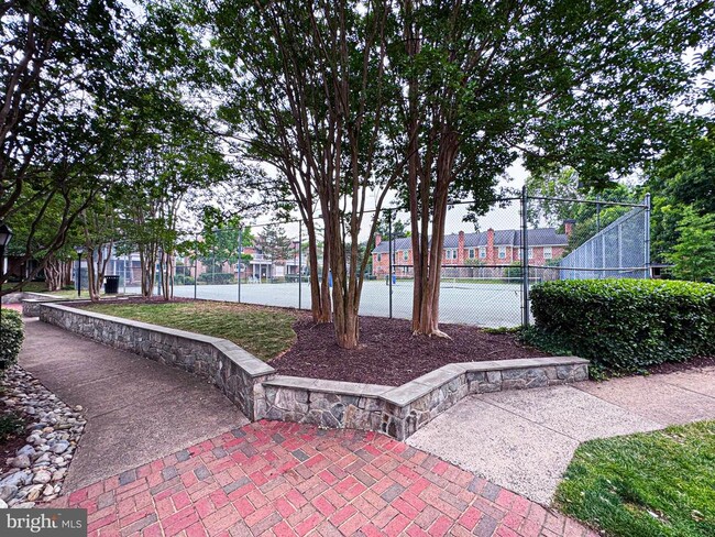 Building Photo - 2604 S Arlington Mill Dr
