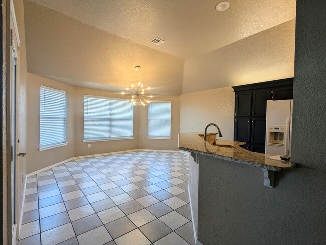 Building Photo - Beautiful 3 Bedroom Home with Study, Fireplace & Fenced Backyard!