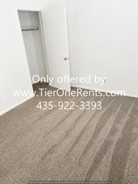 Building Photo - This property offers a NO DEPOSIT option available for qualified renters!