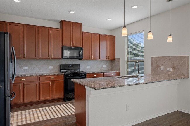 Building Photo - 6257 Mantalcino Dr