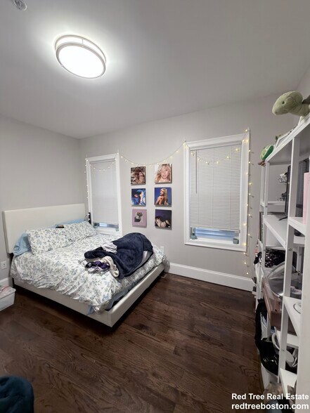 Building Photo - 156 Hillside St