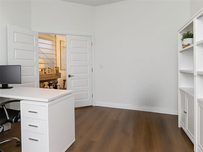 Building Photo - 14931 Lebeau Lp