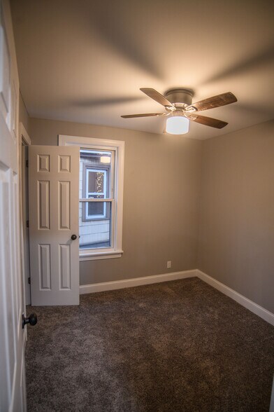 Building Photo - 453 Abbott Rd