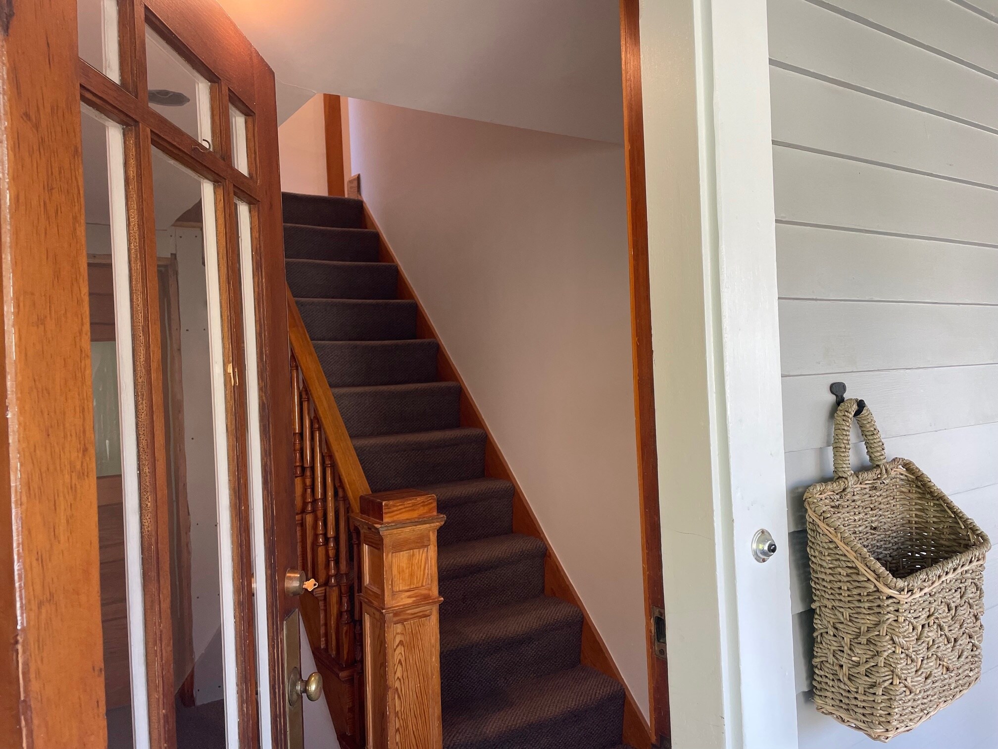 Entrance & Foyer - 13 Middle St