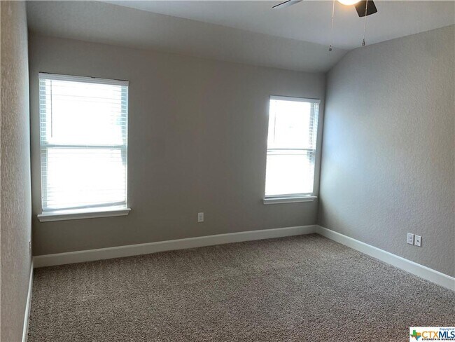 Building Photo - 2024 Rueben Rd