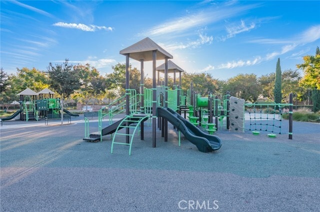 Building Photo - 6248 Desales St