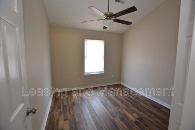 Building Photo - 4198 Highgate Ct