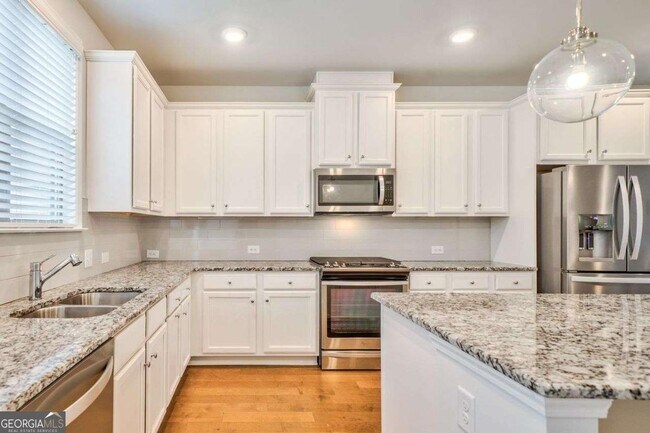 Building Photo - 2510 GREAT SILVER FI Aly