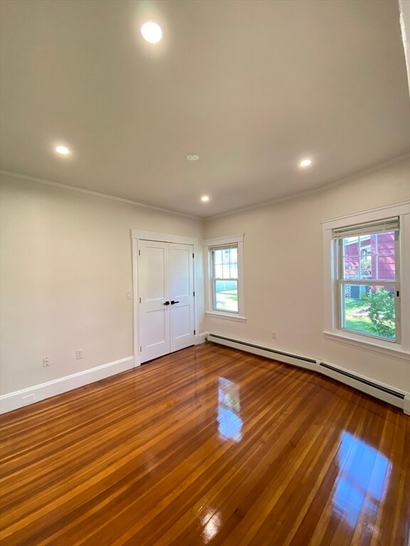 Building Photo - 126 Winsor Ave