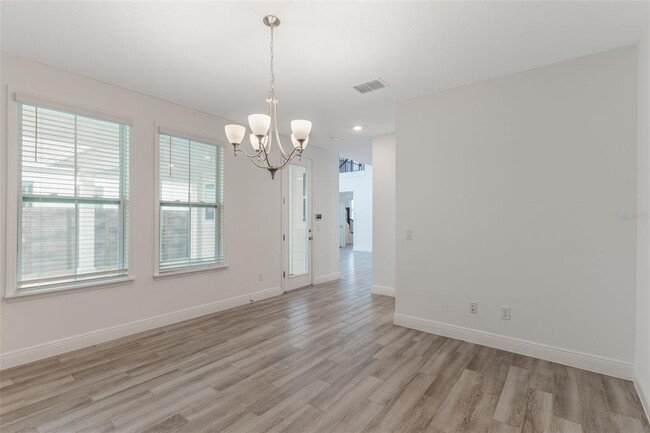 Building Photo - 6442 Rover Wy