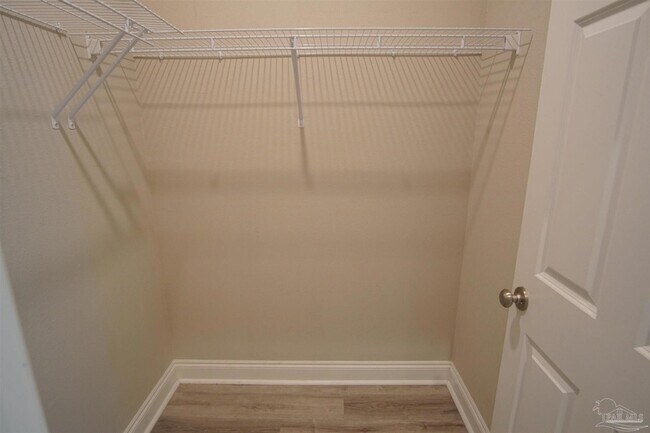 Building Photo - 3513 Southwind Dr