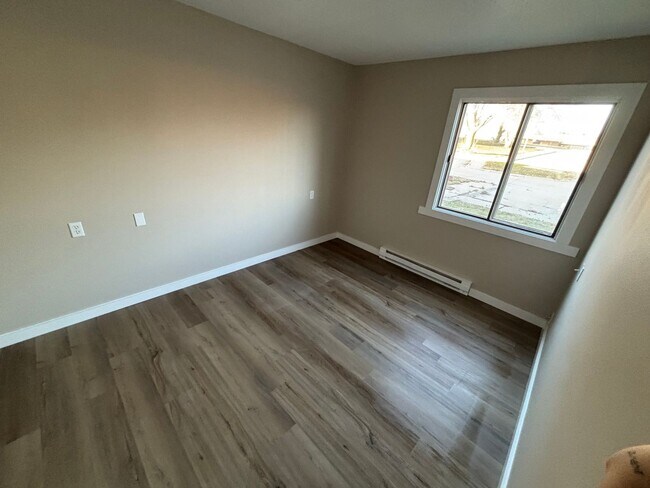 Building Photo - Fairview Apartments