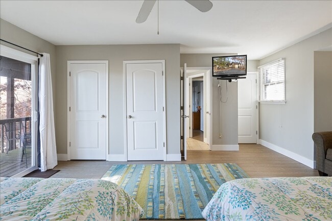 Building Photo - 415 Staniel Cay Dr