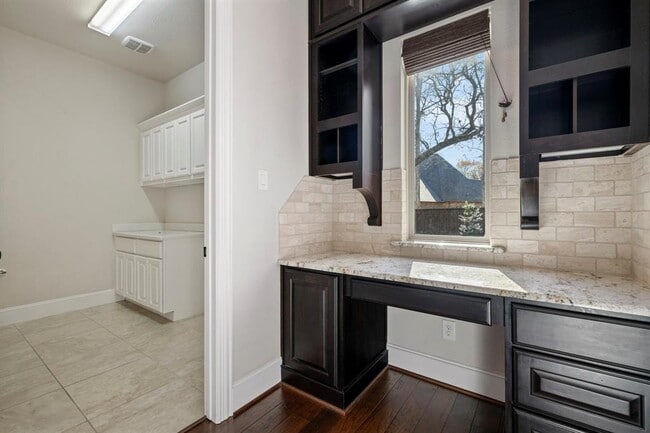 Building Photo - 139 Monterrey Bend