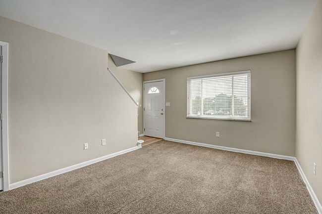 Building Photo - 135 Commonwealth Ave