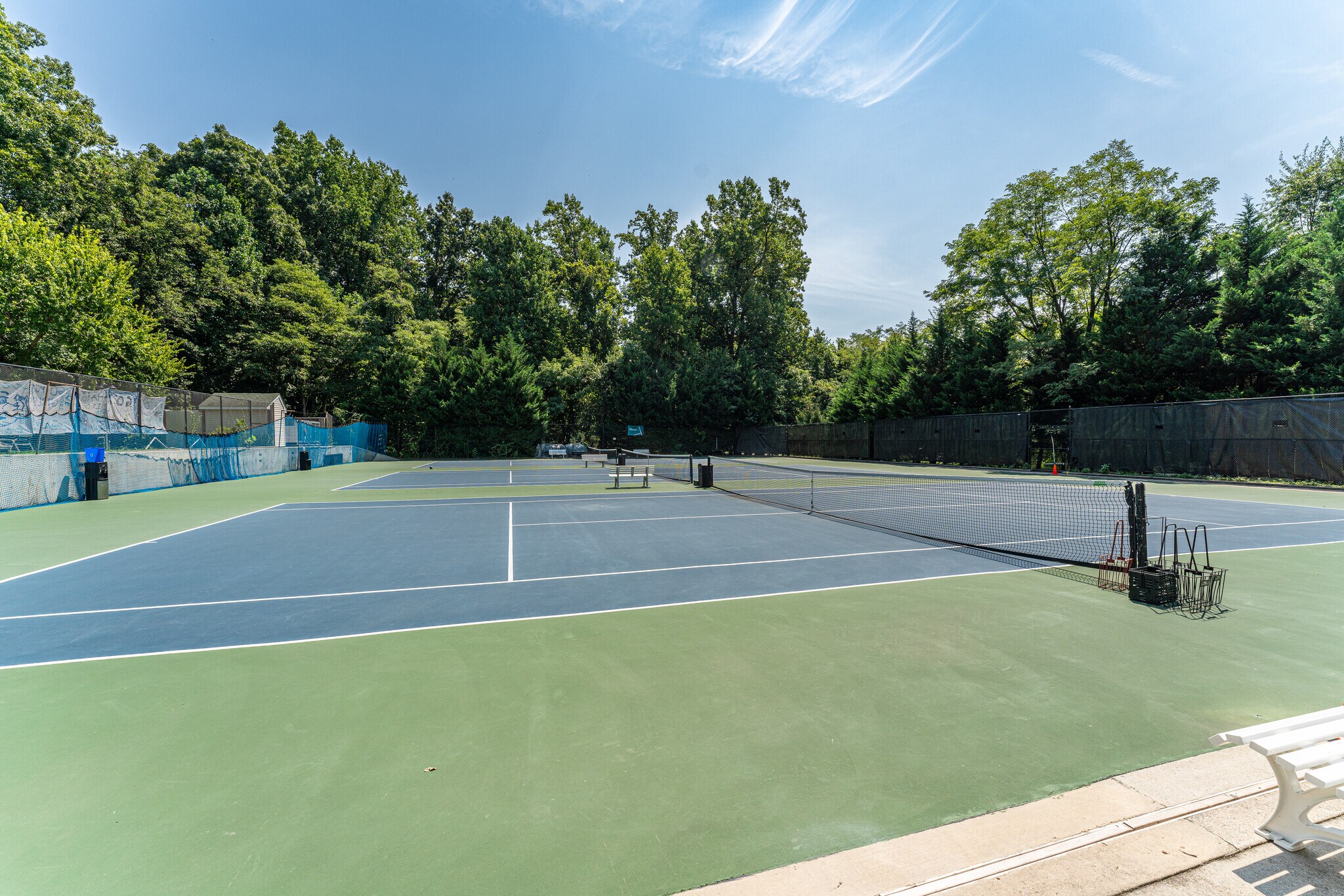 Potomac Swim & Tennis Club a few blocks away! - 10108 Donegal Ct