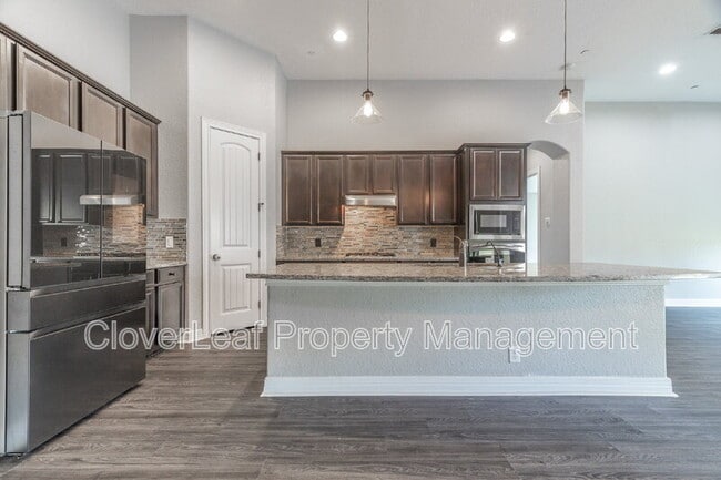 Building Photo - 6210 Fishpond Rd
