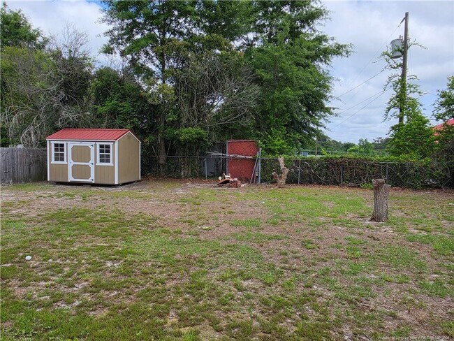 Building Photo - 207 Duncan Rd