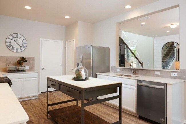 Building Photo - New 3-Bedroom, 2.5-Bathroom in Wild Horse ...