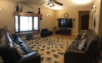Building Photo - 2589 N Oakmont Dr