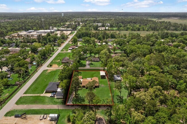 Building Photo - 24338 Redbud Ave