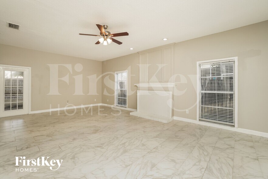 Building Photo - 18908 Pebble Run Way