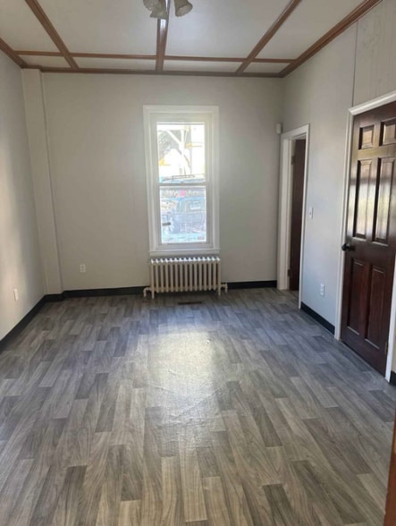 Building Photo - 18 Cliff St