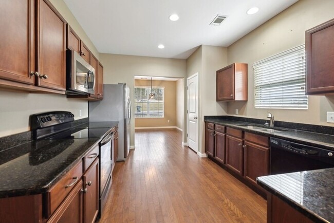Building Photo - 3 Bedroom 3 Bath Home in Mt Juliet Now Lea...
