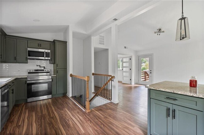 Building Photo - 3119 Piper Dr